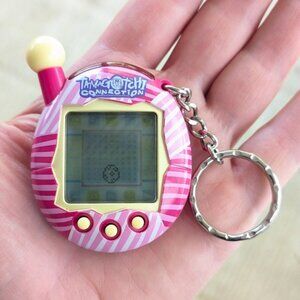 2004 Pink Tamagochi Connection V4 Bandai Virtual Pet